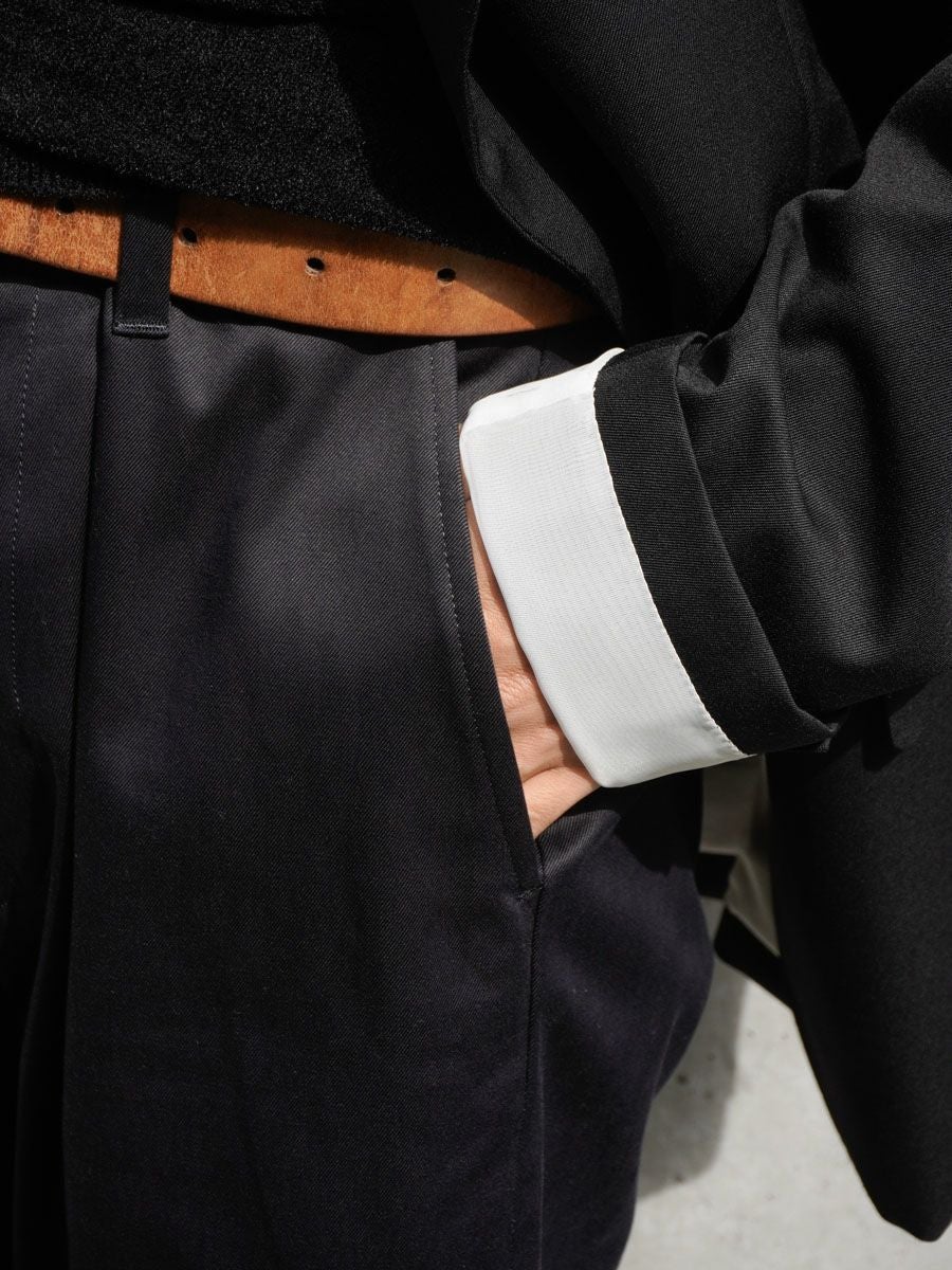 NO TUCK CHINO TROUSERS[NAVY] | 1LDK (ワンエルディーケー) 公式サイト