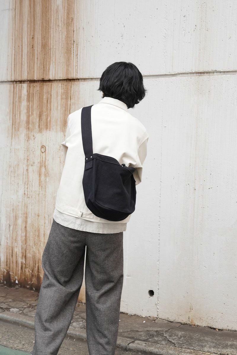 LOT.018 NEWSBOY BAG SMALL[BLACK] | 1LDK (ワンエルディーケー) 公式