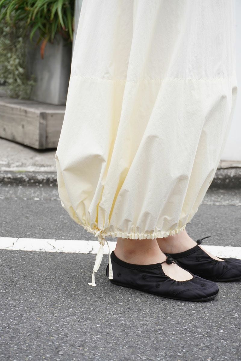 LIGHT NYLON VOLUMED SKIRT[IVORY] | 1LDK (ワンエルディーケー) 公式