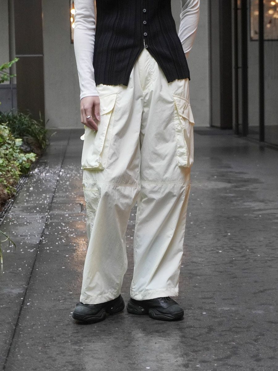 LIGHT NYLON MILITARY PANTS[IVORY] | 1LDK (ワンエルディーケー) 公式