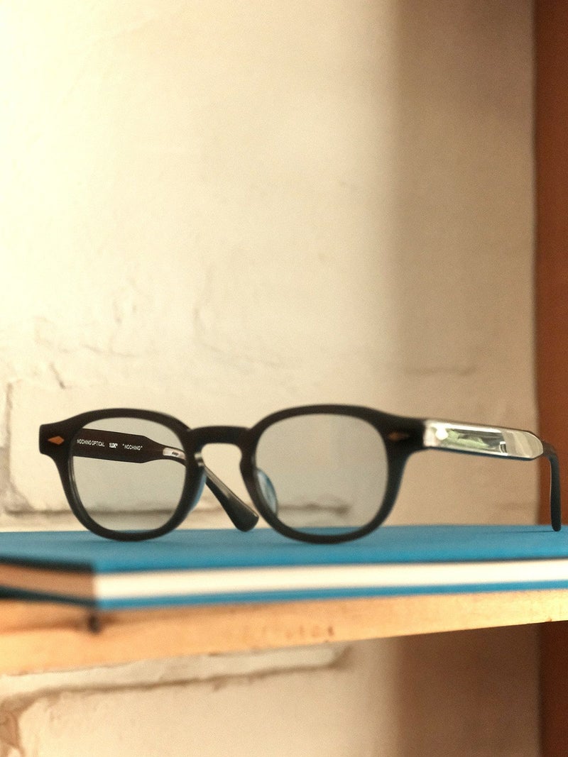 NOCHINO[Aisumi Cha × Blue Grey to D.Grey Photochromic lens] | 1LDK 