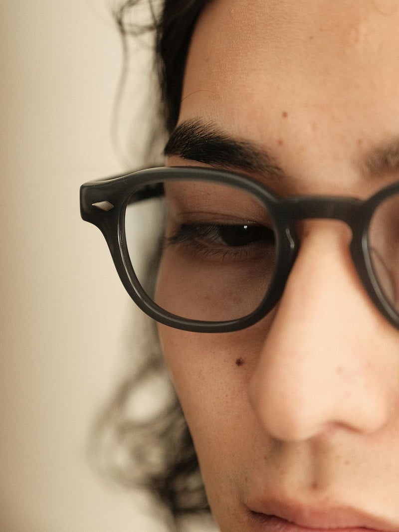 NOCHINO[Aisumi Cha × Blue Grey to D.Grey Photochromic lens] | 1LDK 