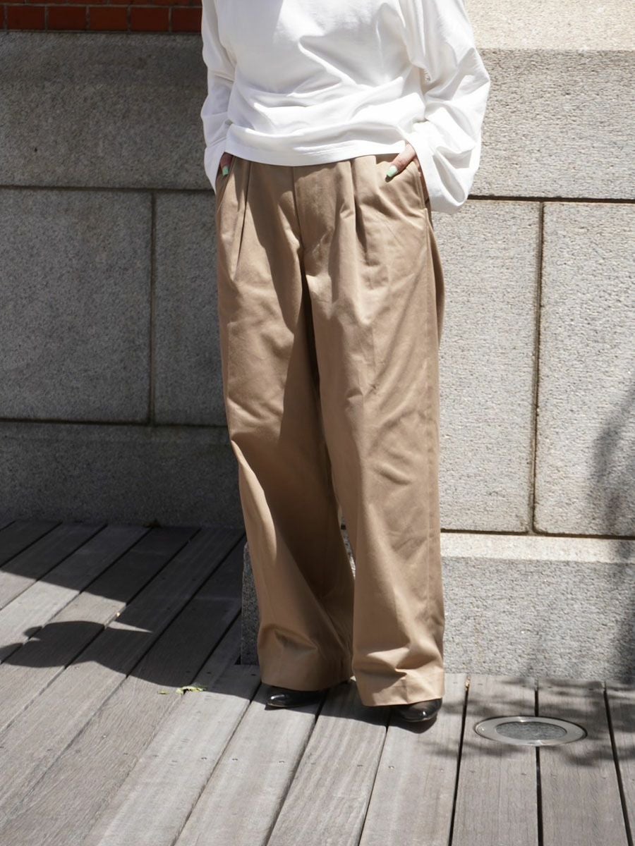 2TUCK WIDE CHINO TROUSERS[CAMEL] | 1LDK (ワンエルディーケー) 公式