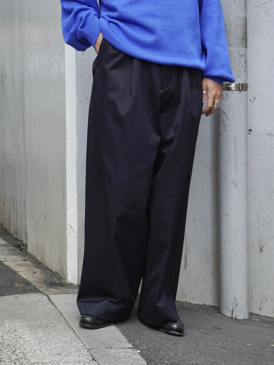 パンツ universal products 2tuck chino trousers 2TUCK WIDE CHINO TROUSERS[NAVY] | 1LDK (ワンエルディーケー) 公式サイト