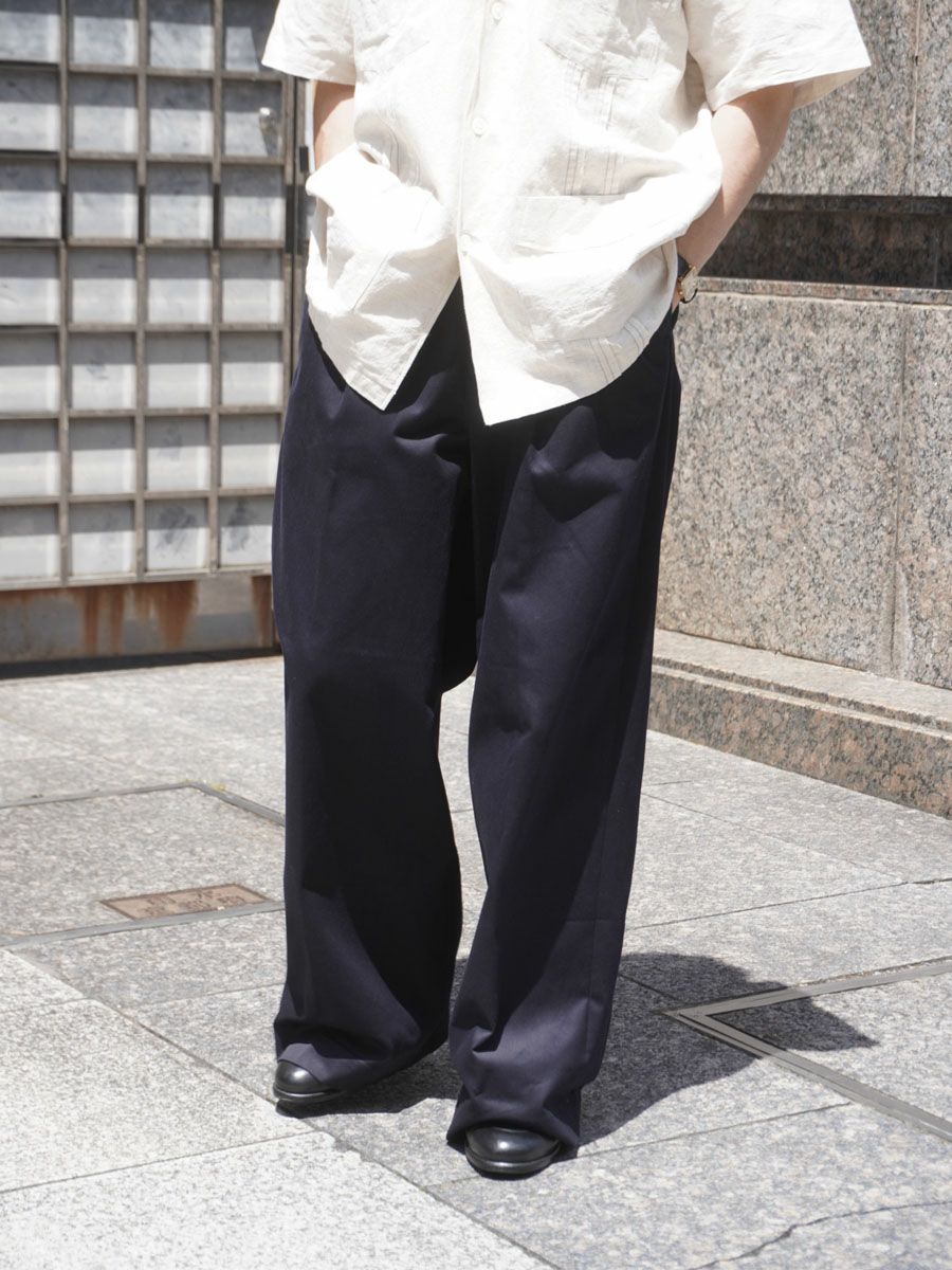 2TUCK WIDE CHINO TROUSERS[NAVY] | 1LDK (ワンエルディーケー) 公式サイト