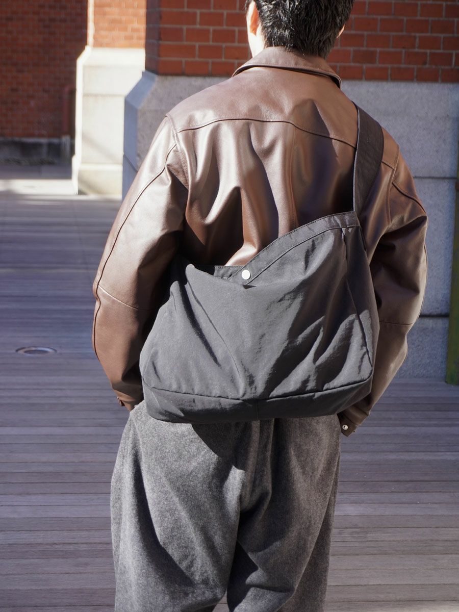 しょう　UNIVERSAL PRODUCTS NEWS BAG 1LDK NEWS BAG[BLACK] | 1LDK (ワンエルディーケー) 公式サイト