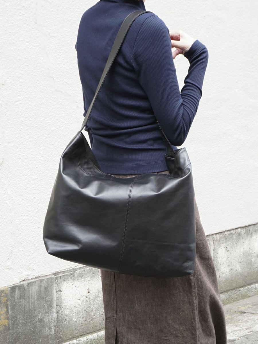 t*y様 1LDK UNIVERSAL PRODUCTS レザーショルダーバッグ LEATHER BAG[BLACK] | 1LDK (ワンエルディーケー) 公式サイト