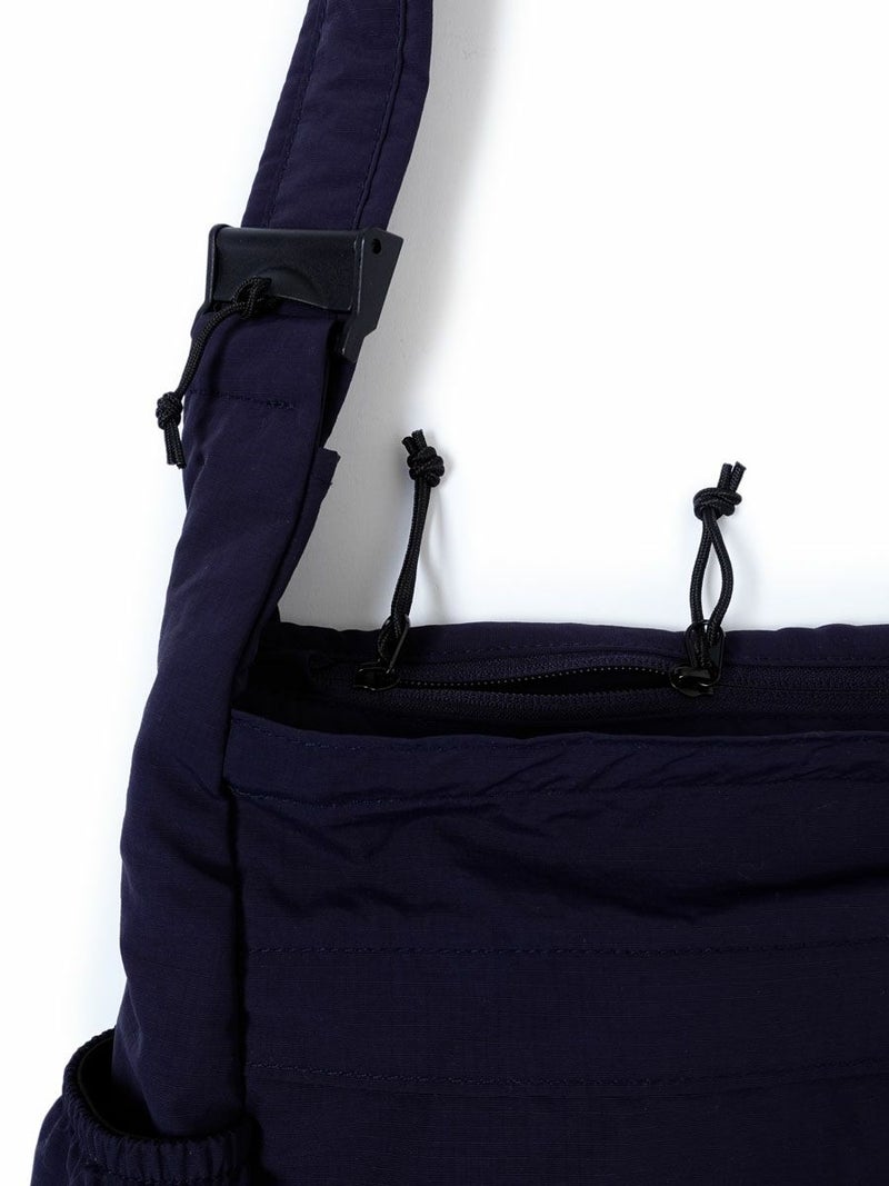 BIG NYLON SHOULDER BAG[NAVY] | 1LDK (ワンエルディーケー) 公式サイト