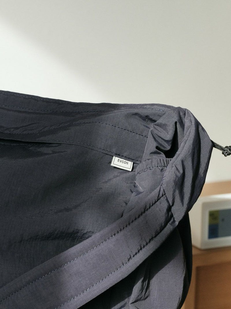 BIG NYLON SHOULDER BAG[NAVY] | 1LDK (ワンエルディーケー) 公式サイト
