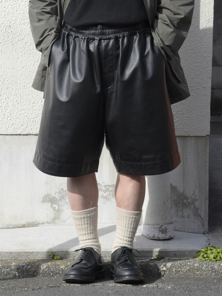 LEATHER EASY SHORTS[BLACK] | 1LDK (ワンエルディーケー) 公式サイト