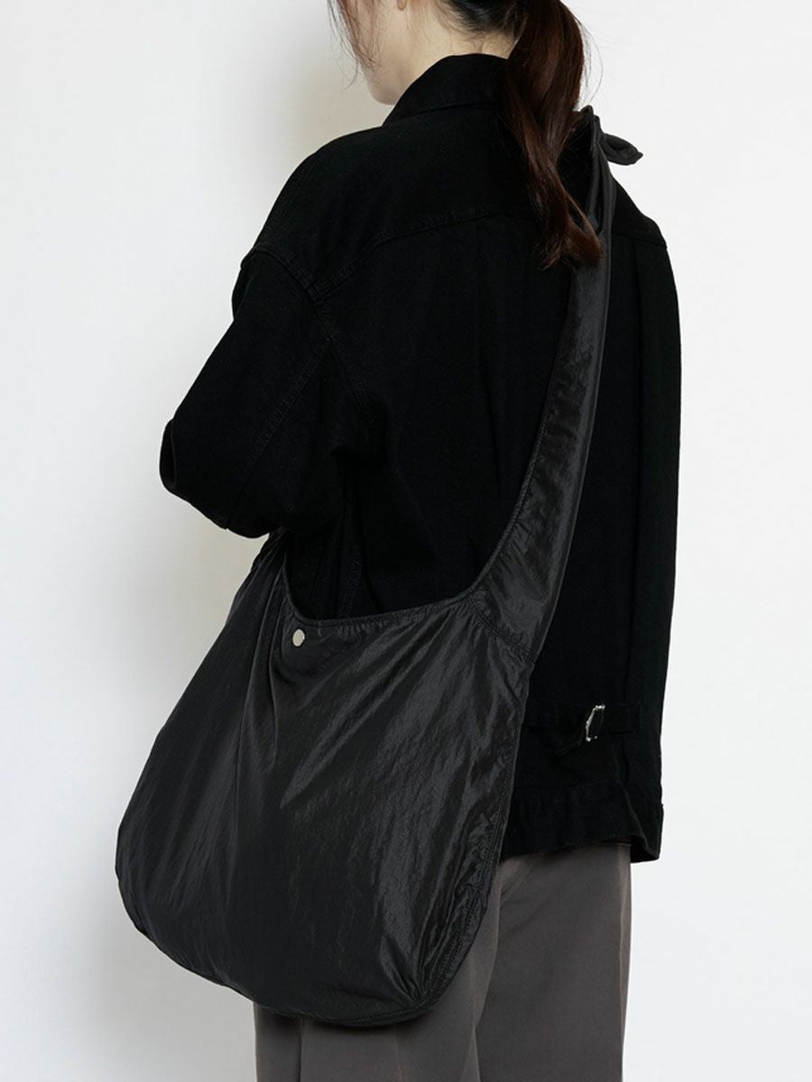 KNOTTED LEATHER LIKE NYLON SHOULDER BAG[BLACK] | 1LDK (ワンエル