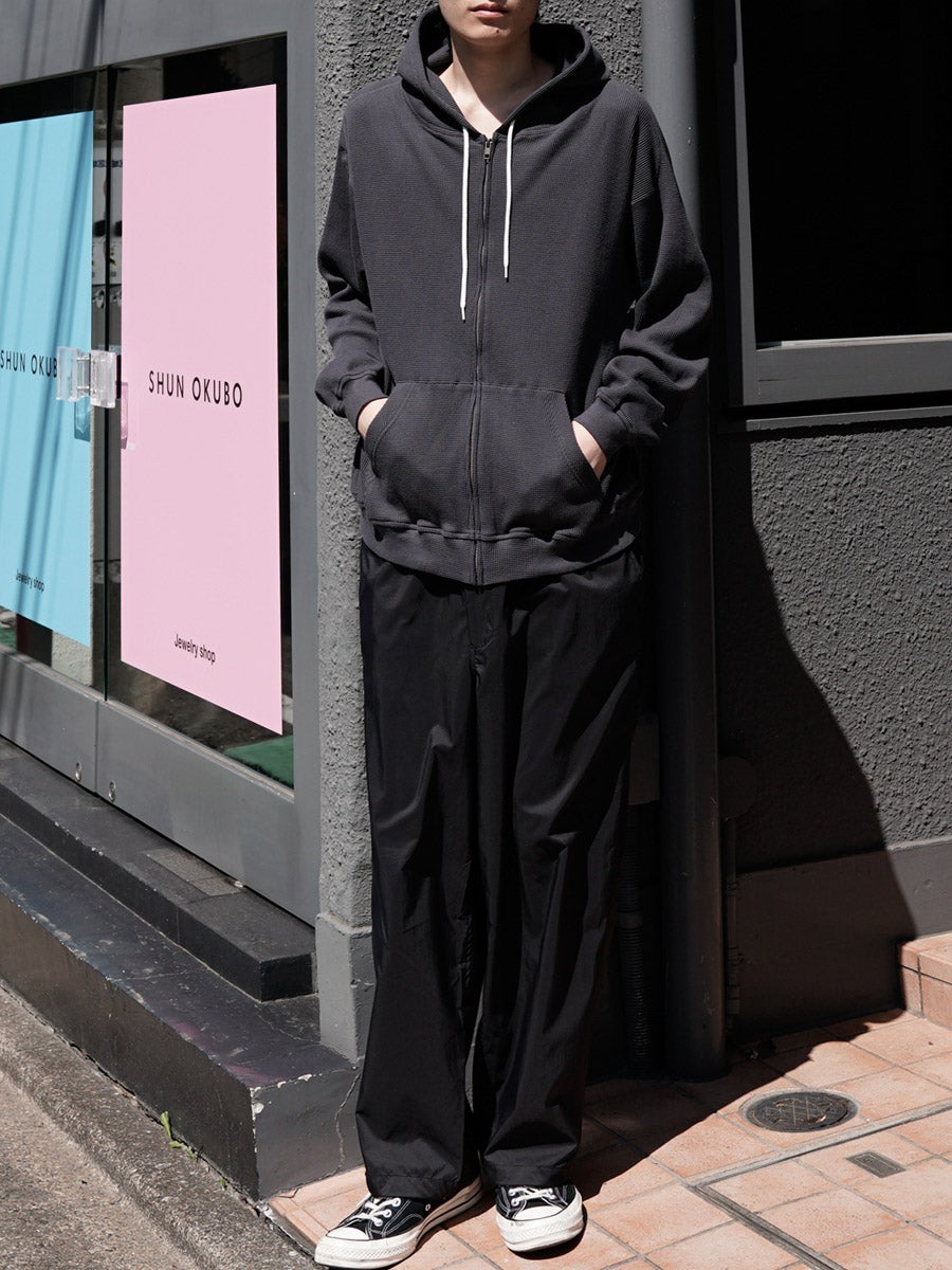WAFFLE ZIP HOODIE[CHARCOAL] | 1LDK (ワンエルディーケー) 公式サイト