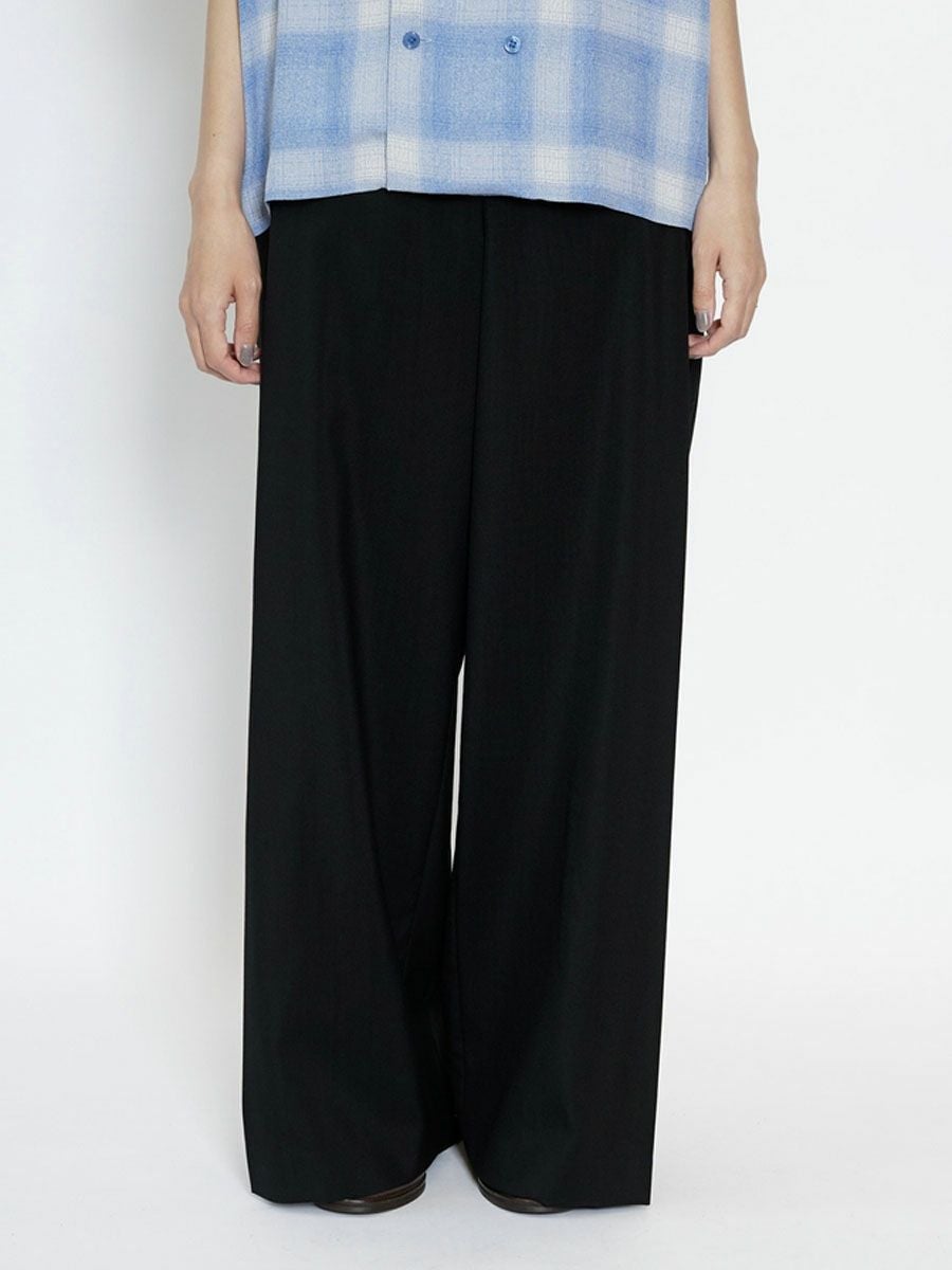 SUMMER WOOL WIDE PLEATS TROUSERS[BLACK] | 1LDK (ワンエルディーケー