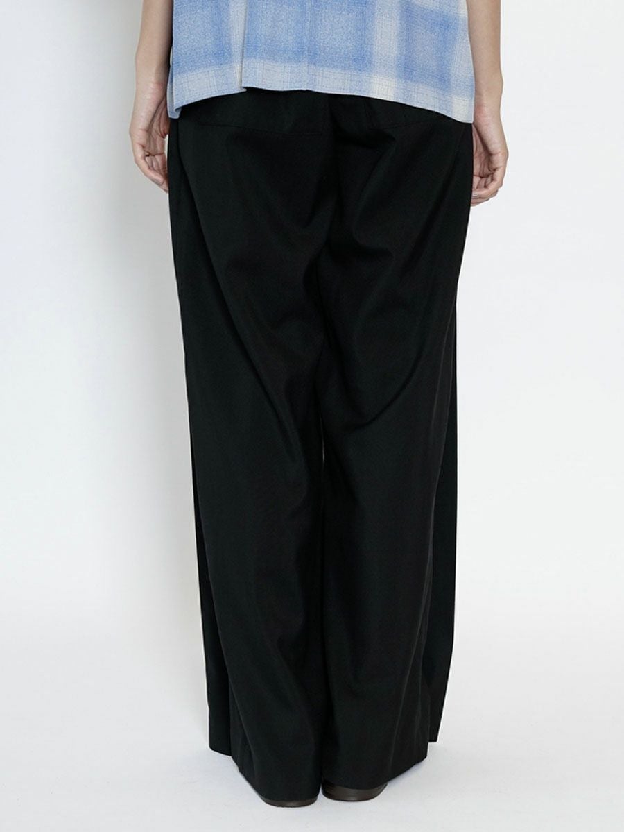 SUMMER WOOL WIDE PLEATS TROUSERS[BLACK] | 1LDK (ワンエルディーケー