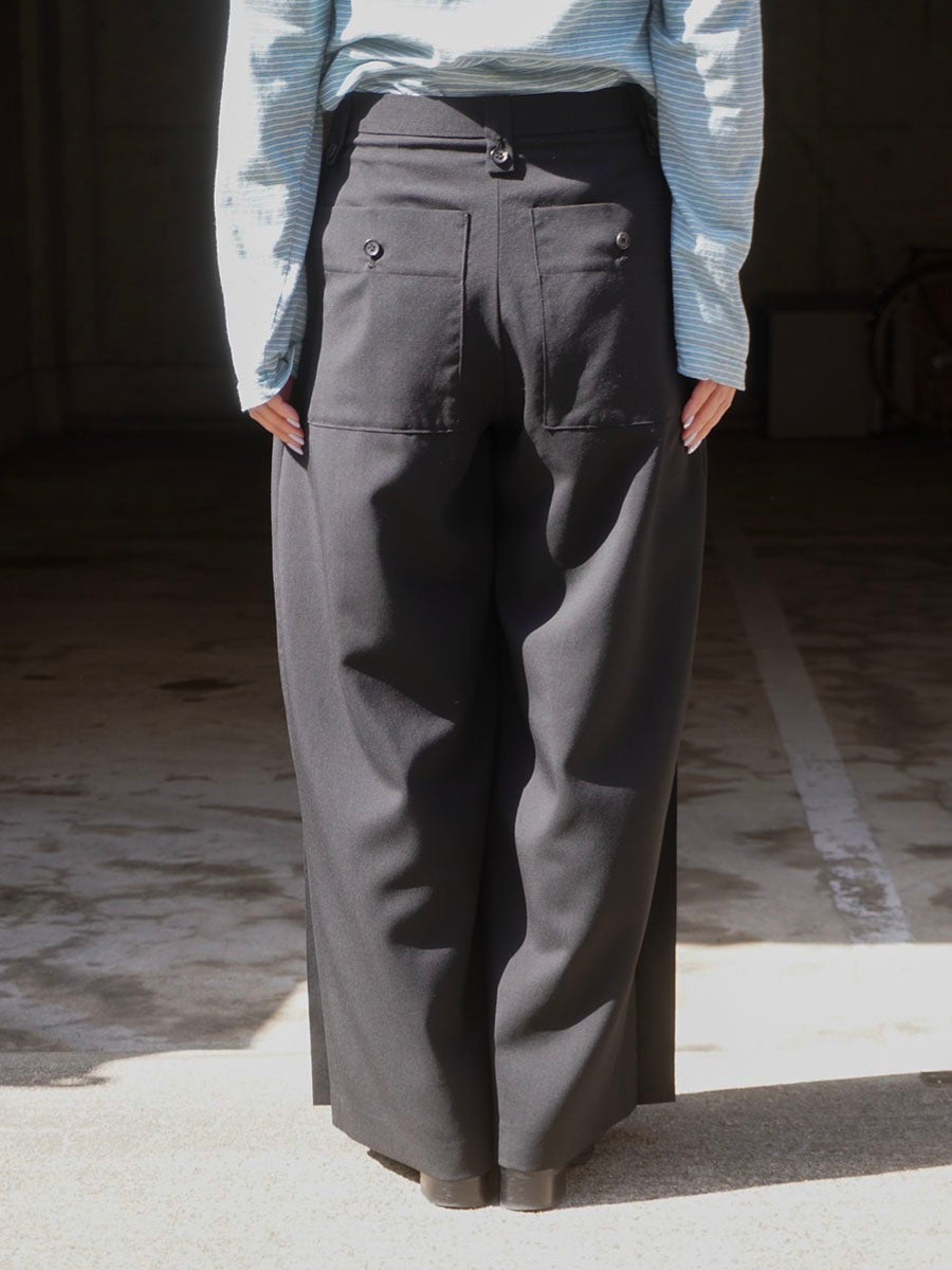 SUMMER WOOL WIDE PLEATS TROUSERS[BLACK] | 1LDK (ワンエルディーケー