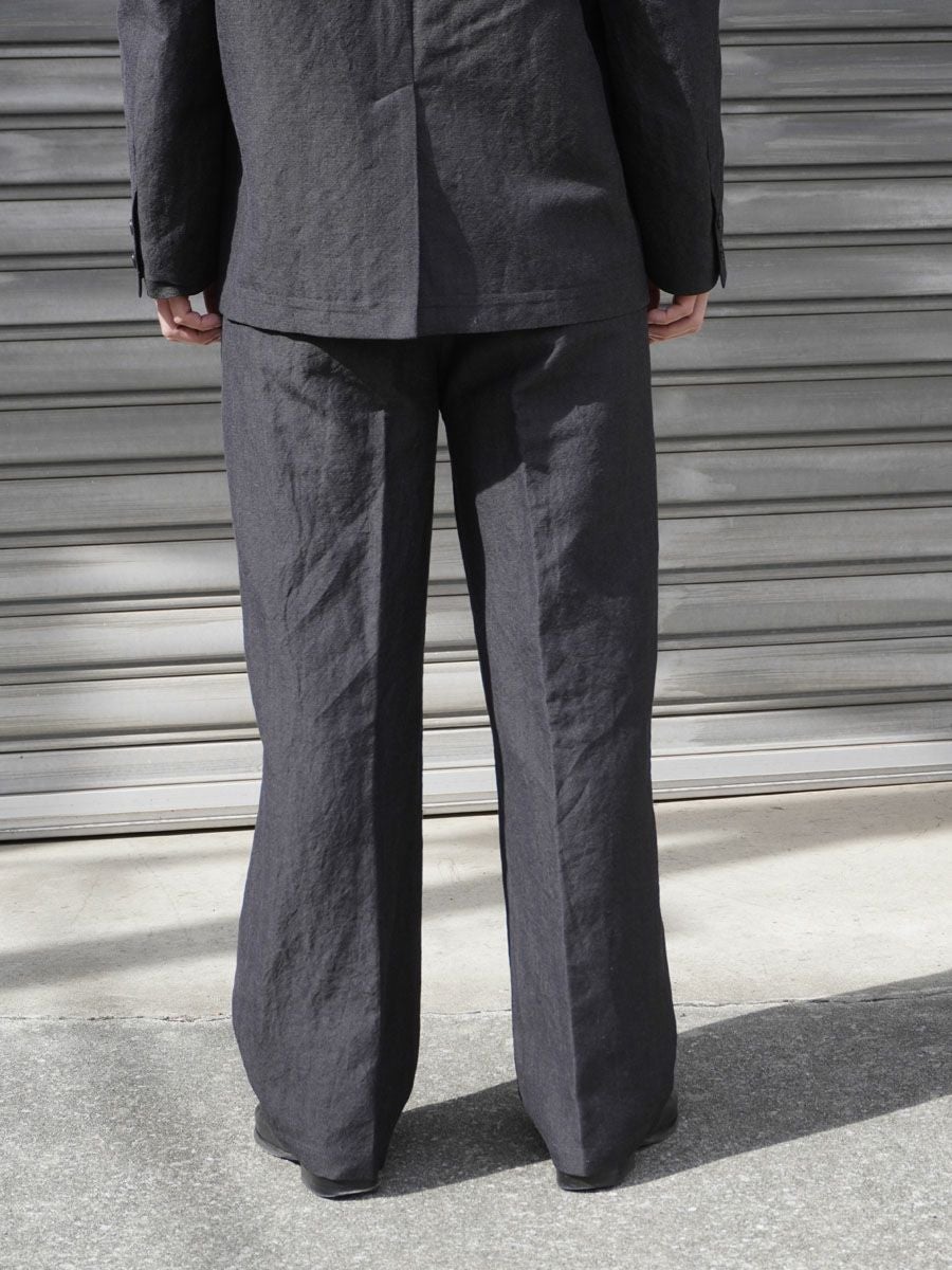 WOOL LINEN 2 TUCK TROUSERS[CHARCOAL] | 1LDK (ワンエルディーケー