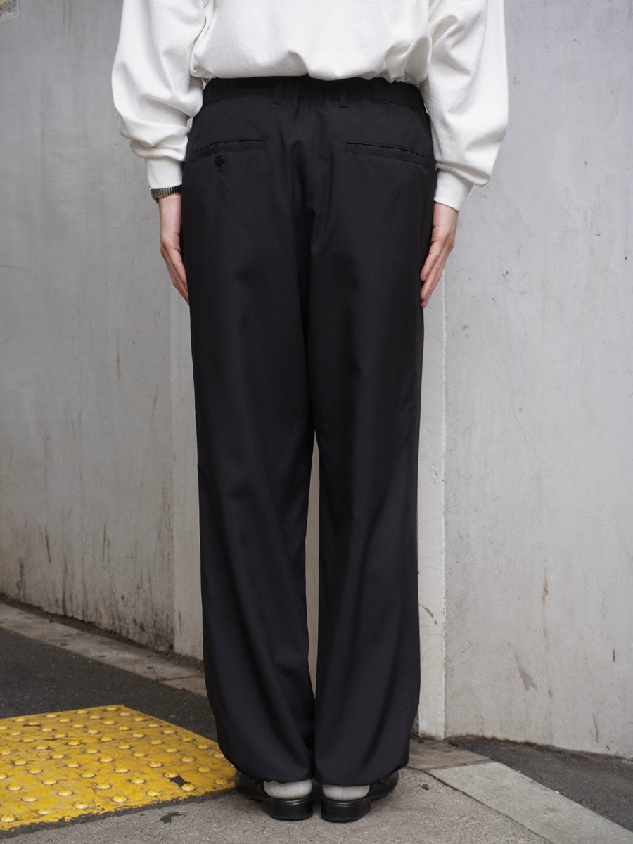 1TUCK EASY SLACKS[BLACK] | 1LDK (ワンエルディーケー) 公式サイト