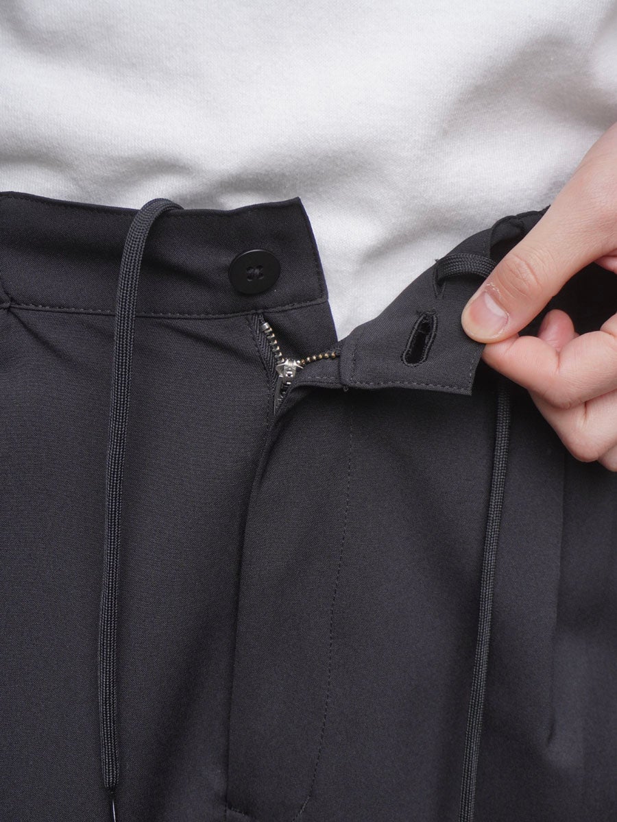 1TUCK EASY SLACKS[BLACK] | 1LDK (ワンエルディーケー) 公式サイト