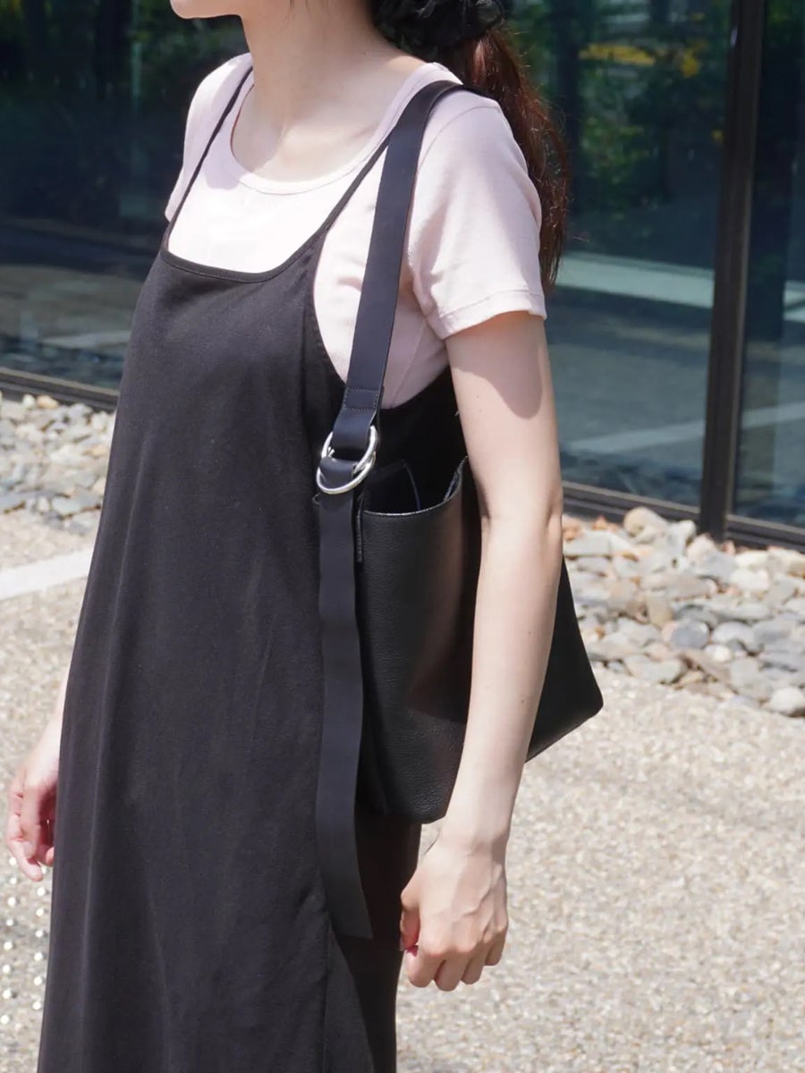 LEATHER SHOULDER BAG S[BLACK] | 1LDK (ワンエルディーケー) 公式サイト