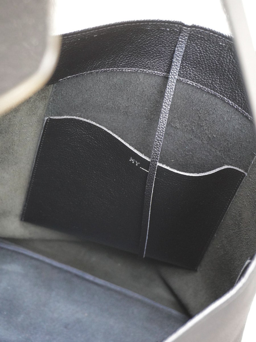LEATHER SHOULDER BAG L[BLACK] | 1LDK (ワンエルディーケー) 公式サイト
