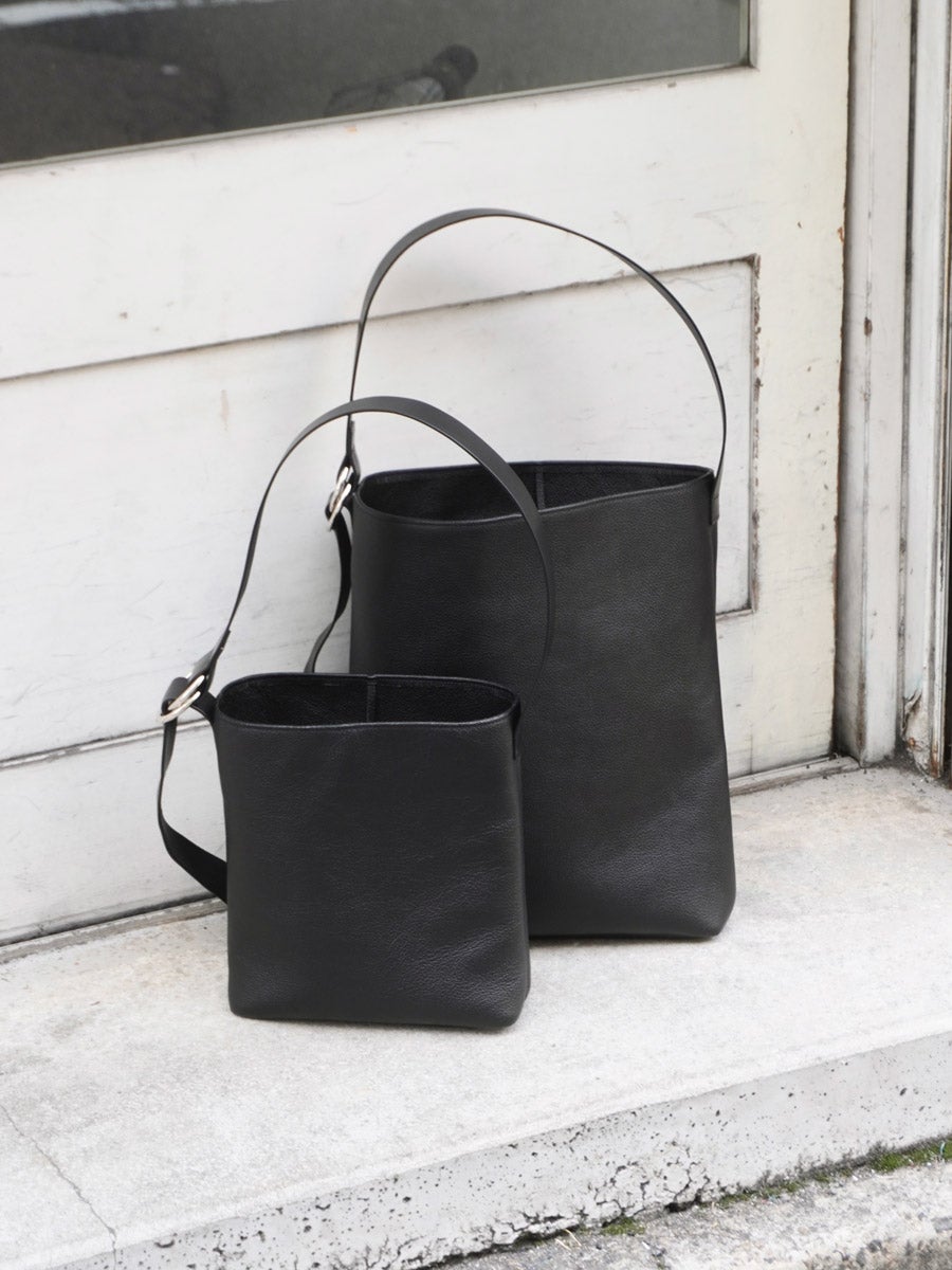 MY___ (マイ) LEATHER SHOULDER BAG L[BLACK] LEATHER SHOULDER BAG L[BLACK] | 1LDK (ワンエルディーケー) 公式サイト