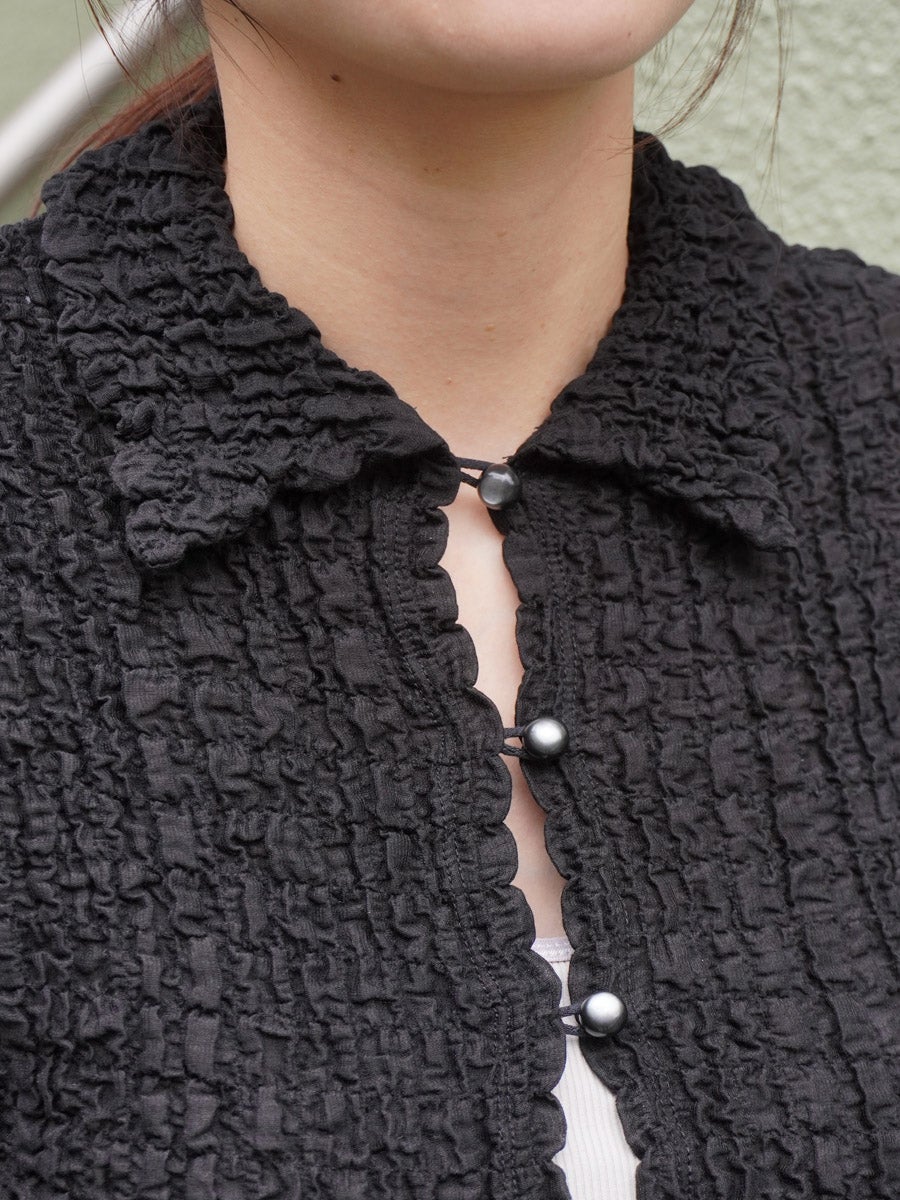 Shrink Lace Cropped Shirt[BLACK] | 1LDK (ワンエルディーケー) 公式