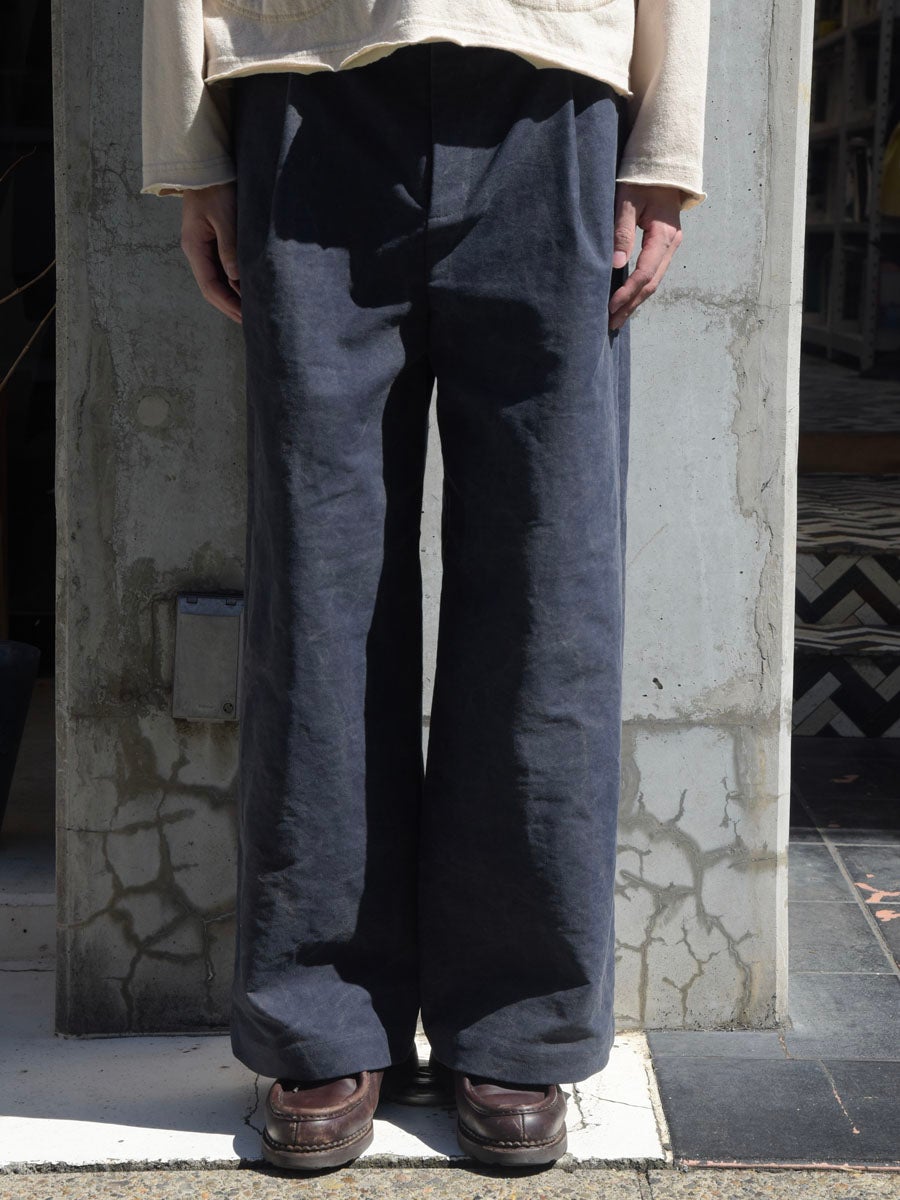 WASHED MOLESKIN 1TUCK WIDE PANTS[CHARCOAL] | 1LDK (ワンエルディー