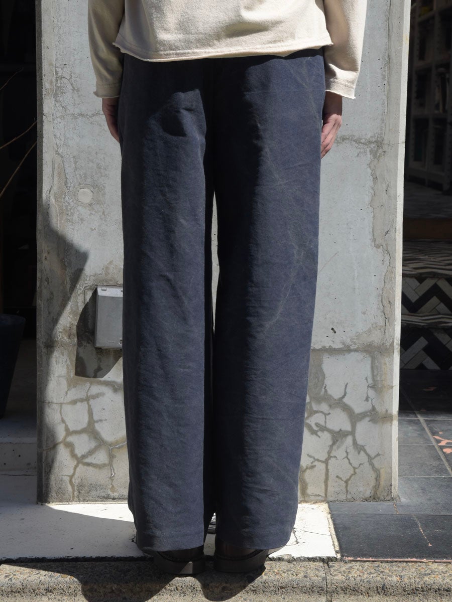 WASHED MOLESKIN 1TUCK WIDE PANTS[CHARCOAL] | 1LDK (ワンエルディー