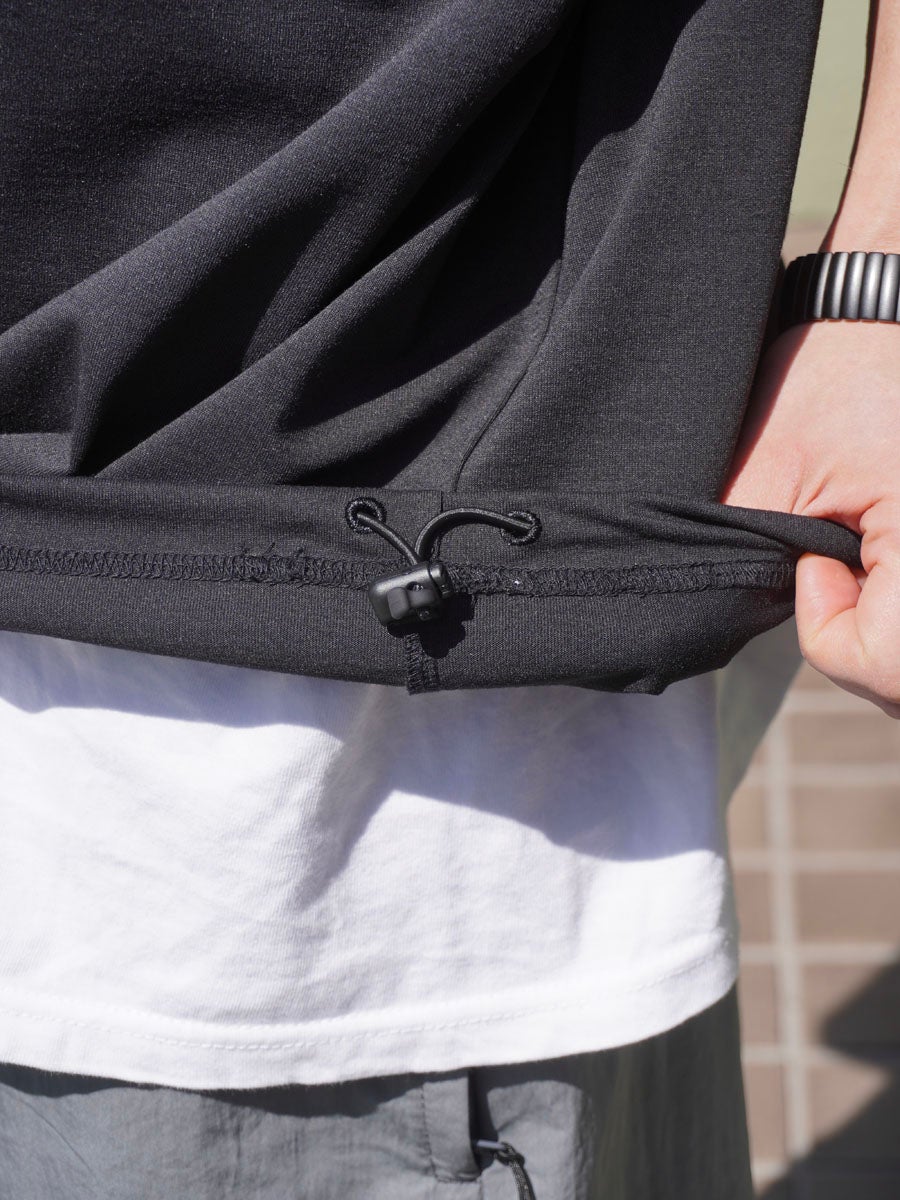 MENS】TECH DRAWSTRING S/S TEE[BLACK] | 1LDK (ワンエルディーケー