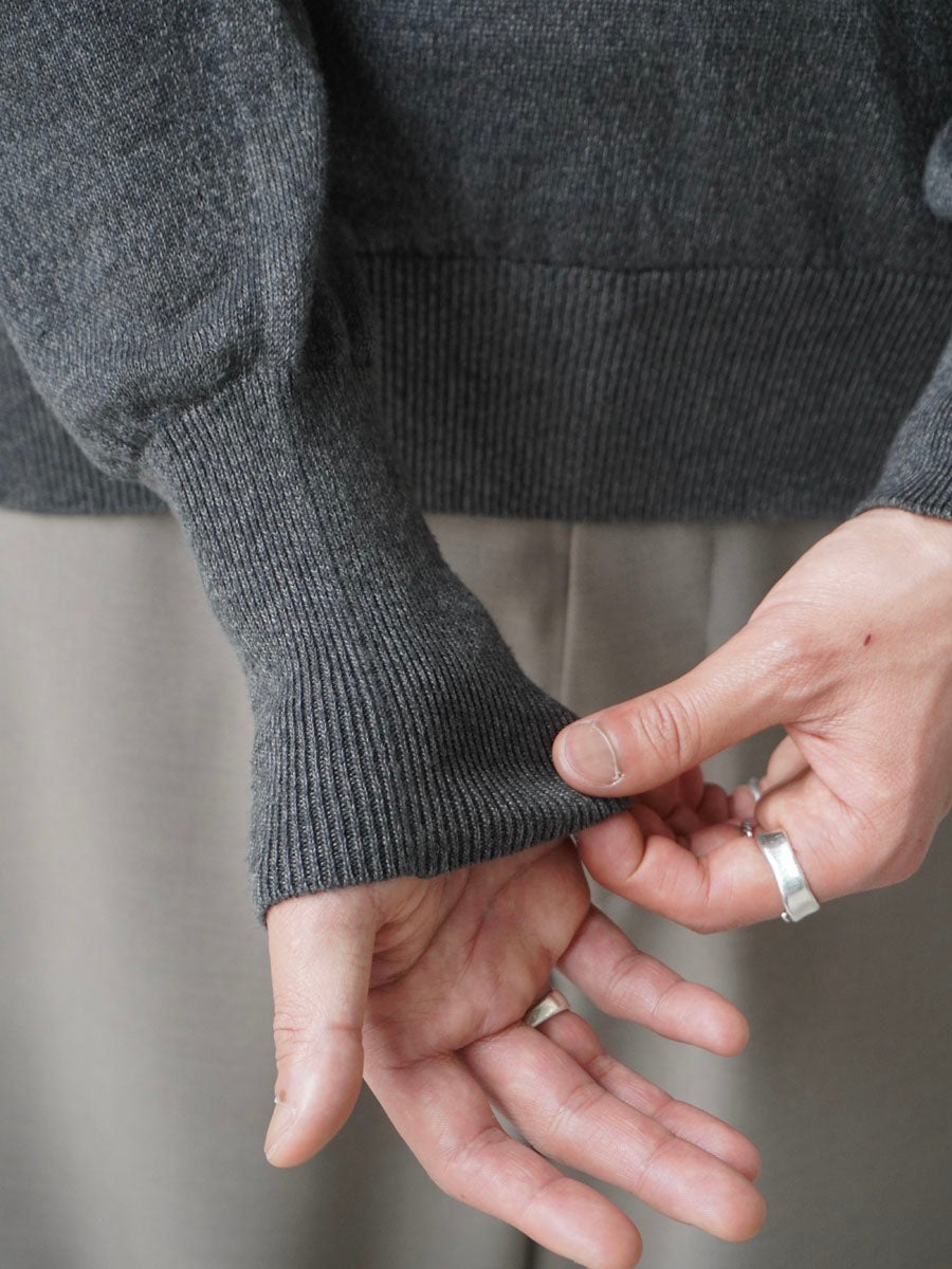 LINEN / SILK PLAIN STITCH V NECK L/S[CHARCOAL] | 1LDK (ワンエル