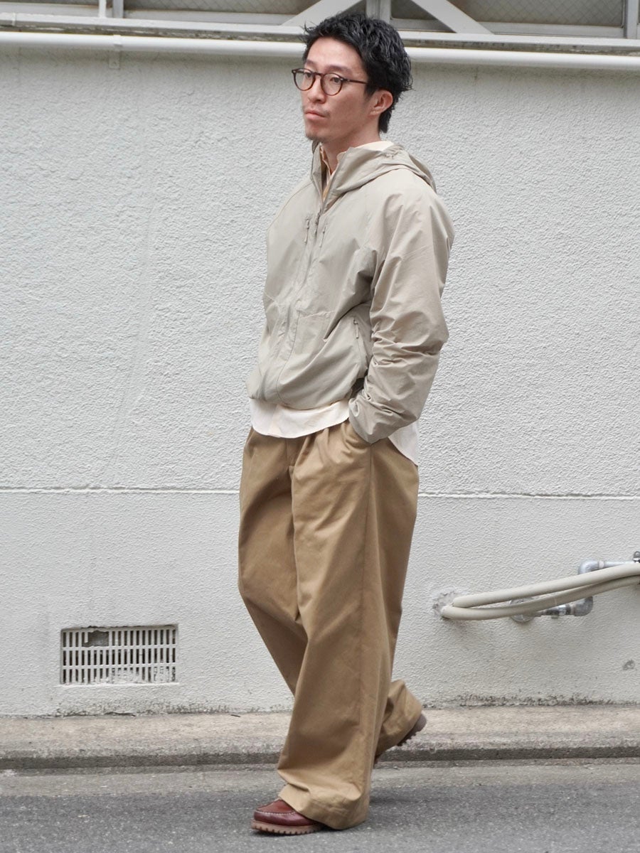 LIGHT CONSEAL ZIP JACKET[BEIGE] | 1LDK (ワンエルディーケー) 公式サイト