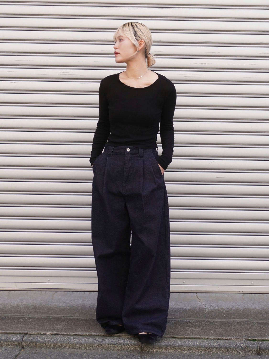 2TUCKS WIDE DENIM [INDIGO] | 1LDK (ワンエルディーケー) 公式サイト