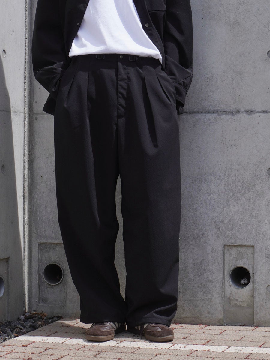 ADJUSTABLE WIDE PANTS[BLACK] | 1LDK (ワンエルディーケー) 公式サイト