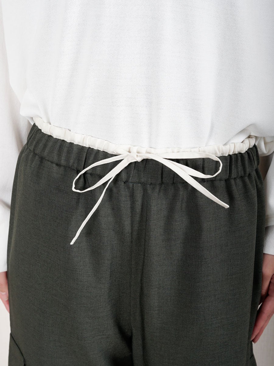 新品未使用amiu.c double waist cargo trouser double waist cargo trouser[OLIVE] | 1LDK (ワンエルディーケー) 公式