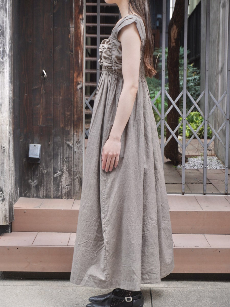 F/172cm