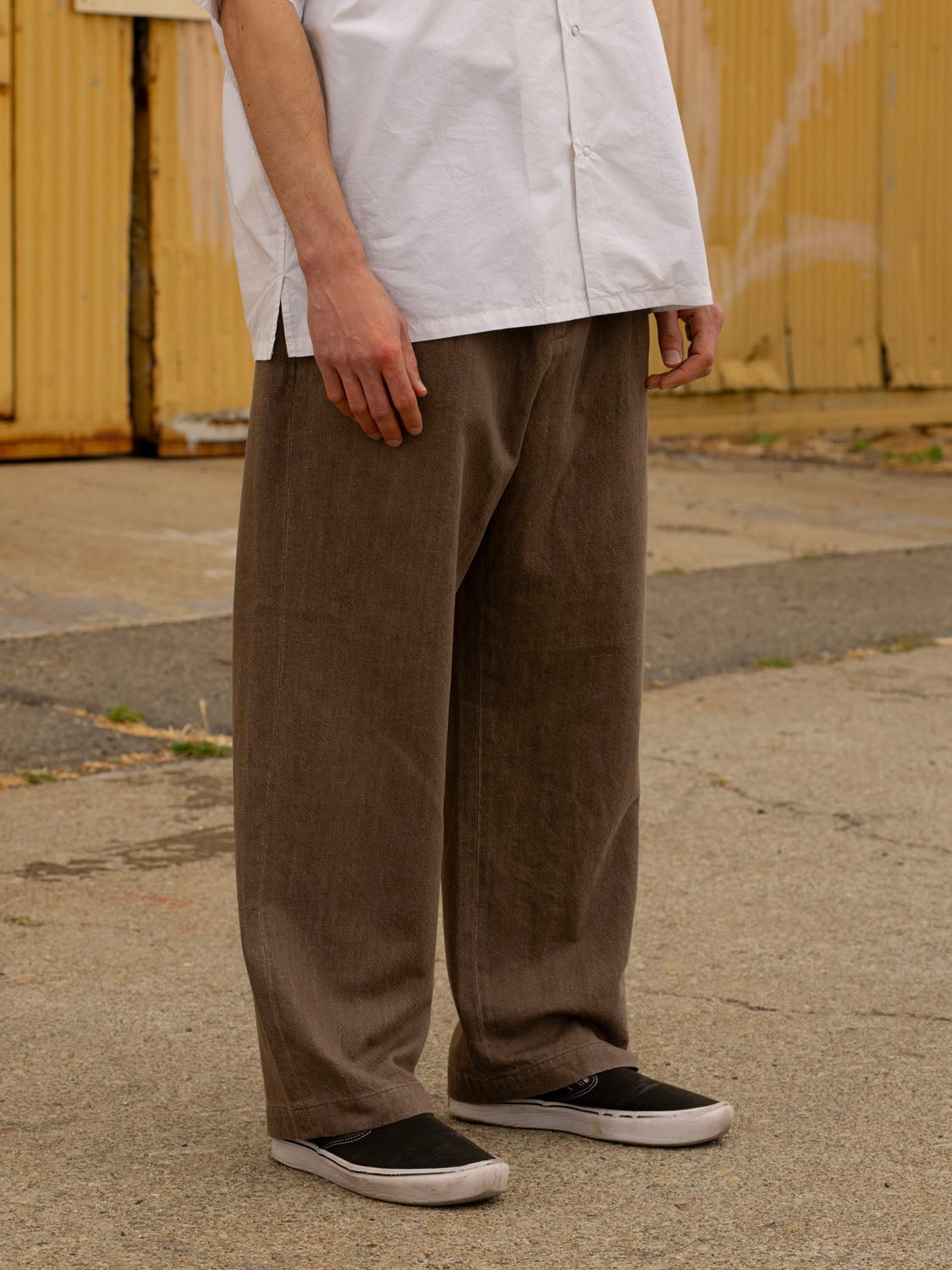 HEMP MIX SLACKS[BROWN] | 1LDK (ワンエルディーケー) 公式サイト