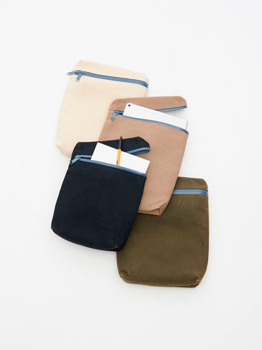 M/Black, L/(上から)White, Coyote, Olive