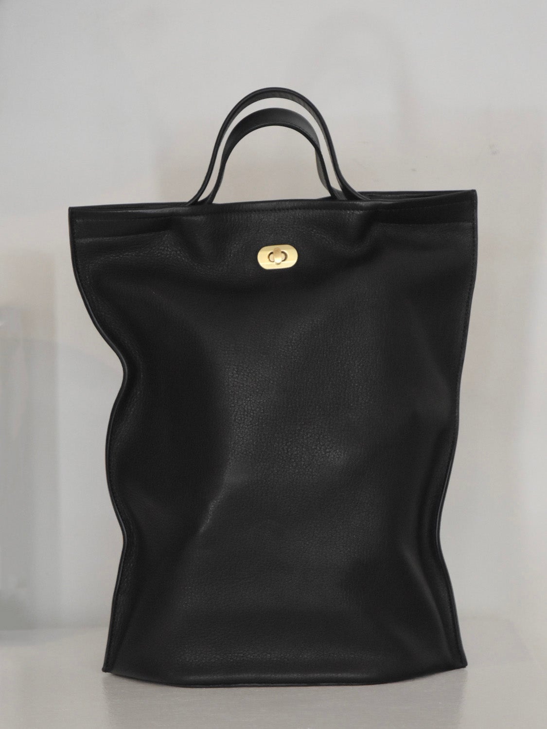 twist hand bag large[BLACK] | 1LDK (ワンエルディーケー) 公式サイト