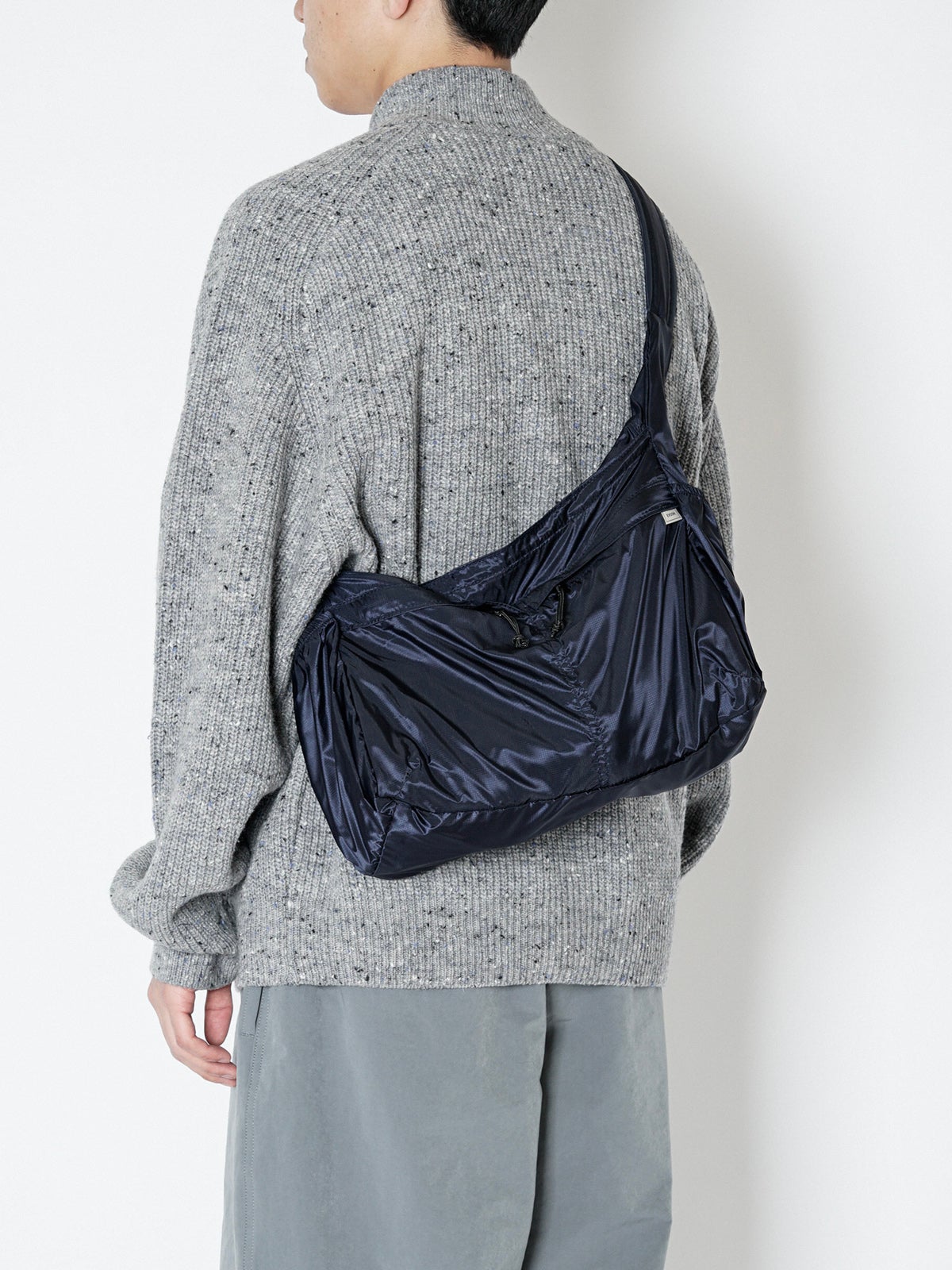 LIGHTWEIGHT NYLON SHOULDER BAG[NAVY] | 1LDK (ワンエルディーケー