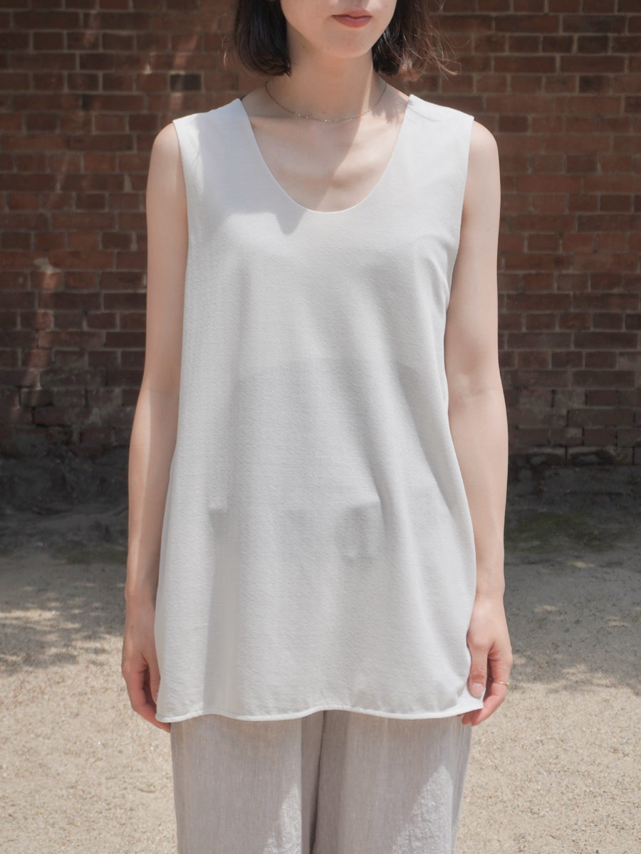 F/172cm