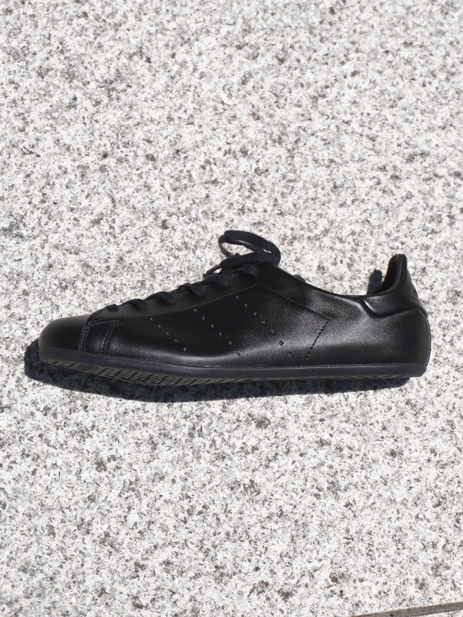 STAN SMITH LO PRO W[Core Black/Core black/Carbon] | 1LDK (ワンエル