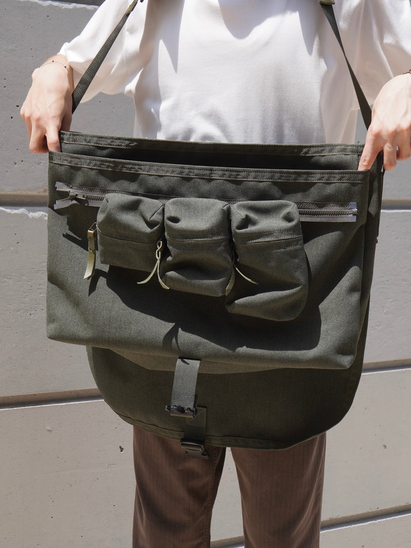 messenger bag large[KHAKI OLIVE] | 1LDK (ワンエルディーケー) 公式 