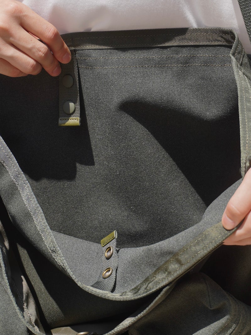 messenger bag large[KHAKI OLIVE] | 1LDK (ワンエルディーケー) 公式 