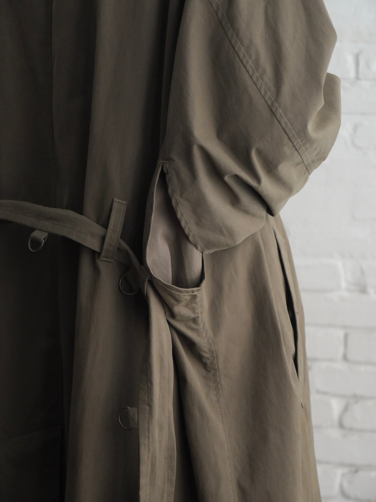 HAOLI TRENCH COAT :[KHAKI] | 1LDK (ワンエルディーケー) 公式サイト