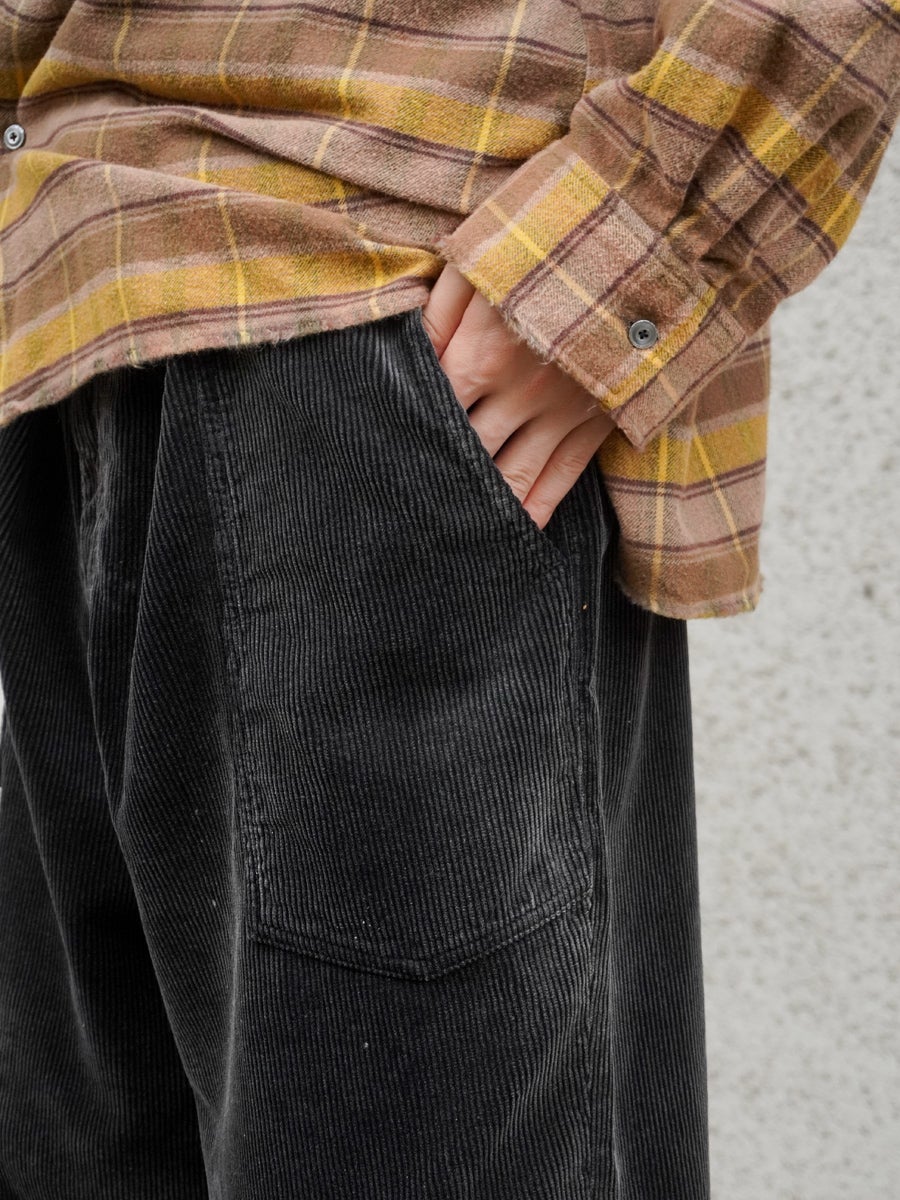 AGING CORDUROY BAKER PANTS[BLACK] | 1LDK (ワンエルディーケー) 公式